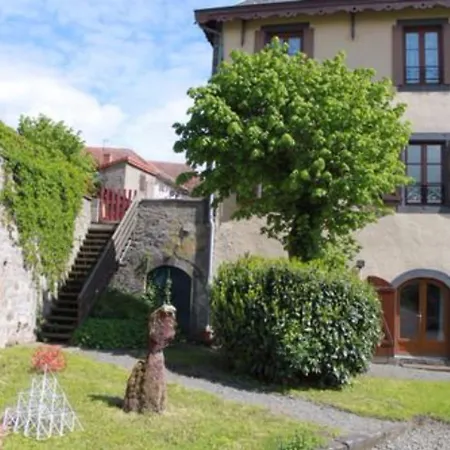 A L'aube Des Volcans Charbonnières-les-Vieilles