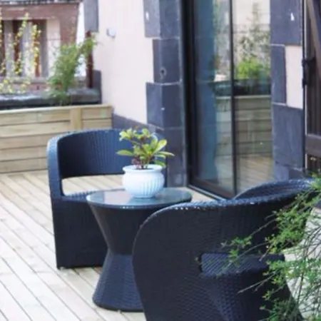 A L'aube Des Volcans