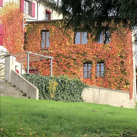 A L'aube Des Volcans